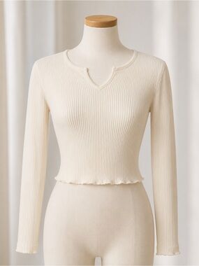 Brandy Melville Cream Ribbed Long Sleeve